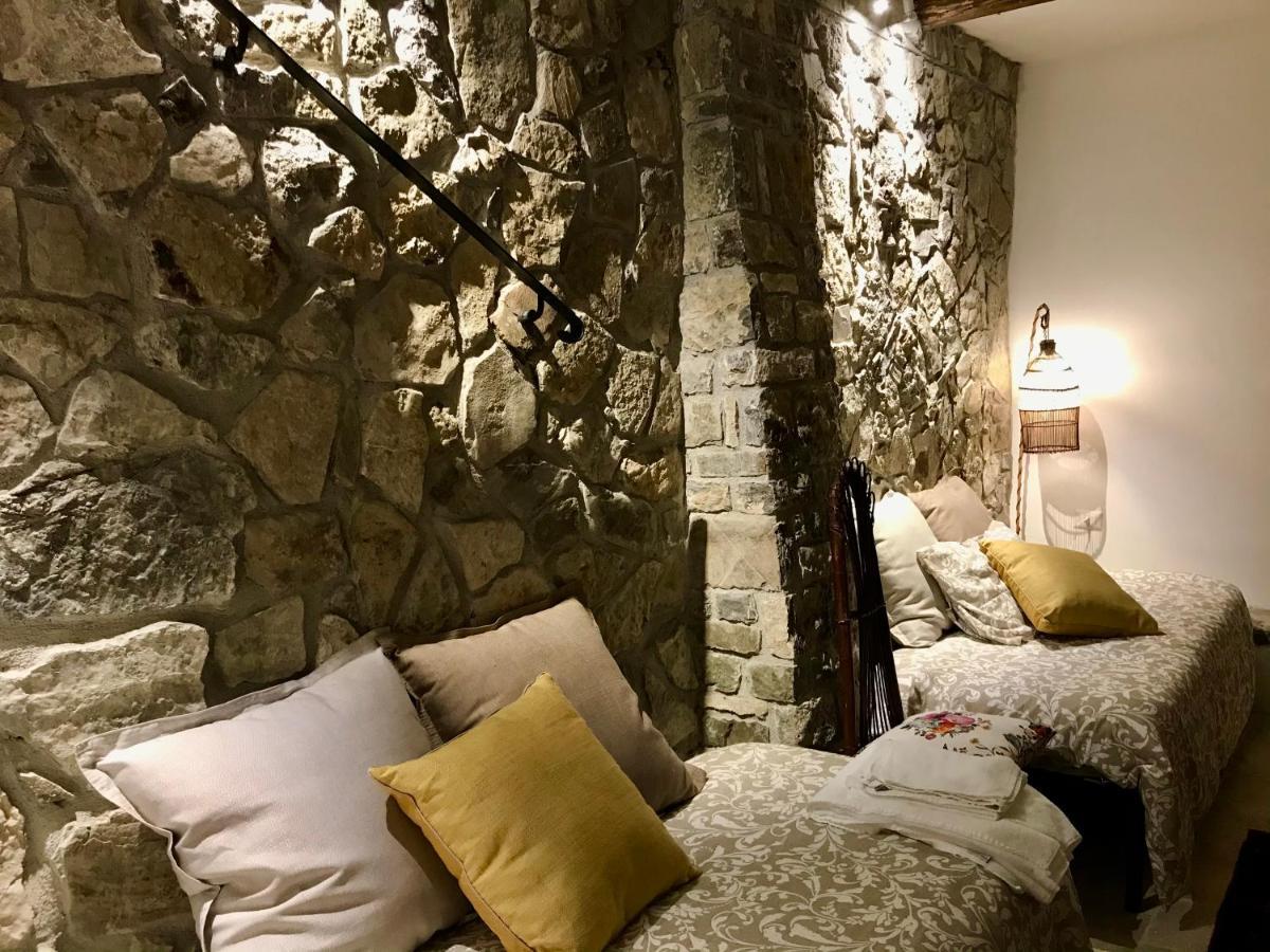 Borgo Manca Suite Sasso di Castalda Exterior photo