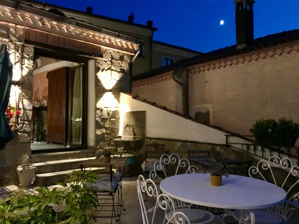 Borgo Manca Suite Sasso di Castalda Exterior photo